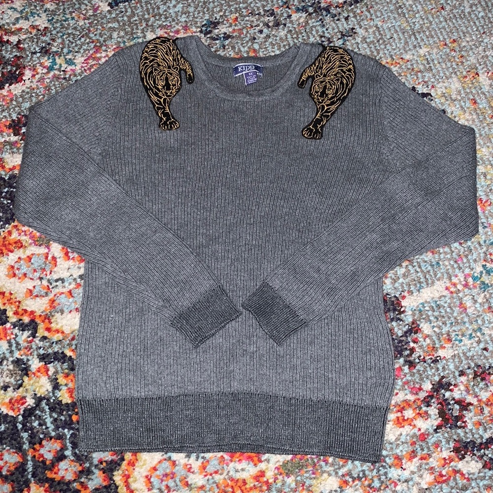Kipp grey ribbed sweater with tiger appliqué